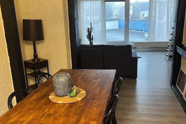 Ganze Wohnung, Dachgeschoss Maisonette Wohnung in Euskirchen, Kreis Euskirchen