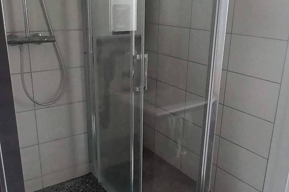 Appartement entier, Appartement lumineux de 43 m2 in Marnaz, Région de Bonneville
