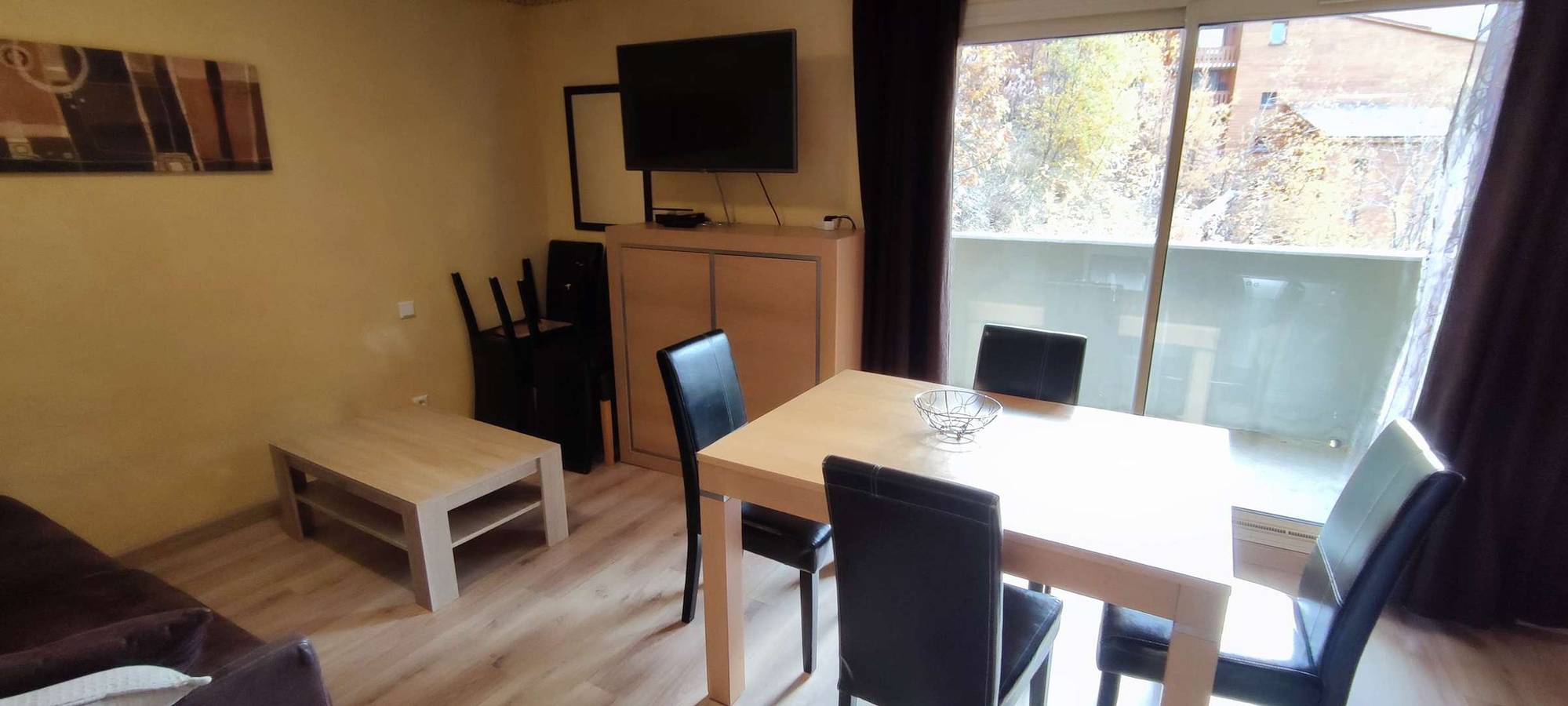 Appartement de vacances entier, 3 pièces plein centre, vue station et montagnes in Isola 2000, Isola
