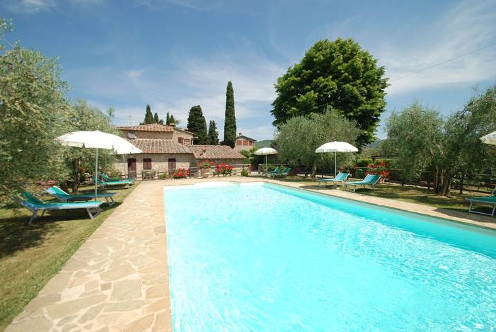 Location de vacances pour 4 personnes, avec jardin et piscine à Monteriggioni - 2