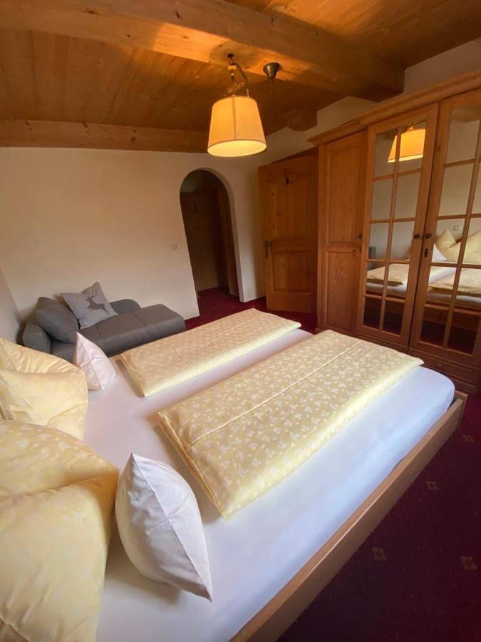 Ferienwohnung für 2 Personen, mit Seeblick und Ausblick sowie Terrasse, mit Haustier in Thiersee - 3