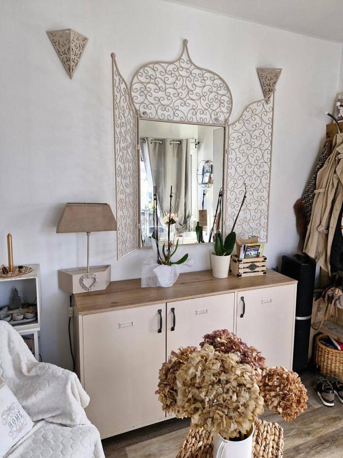 Location de vacances pour 4 personnes, avec Terrasse ainsi que Jardin et Vue dans Blésignac