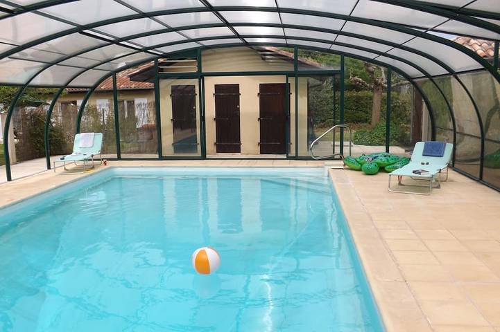 Gîte pour 4 personnes, avec Terrasse et Jardin à Cahuzac