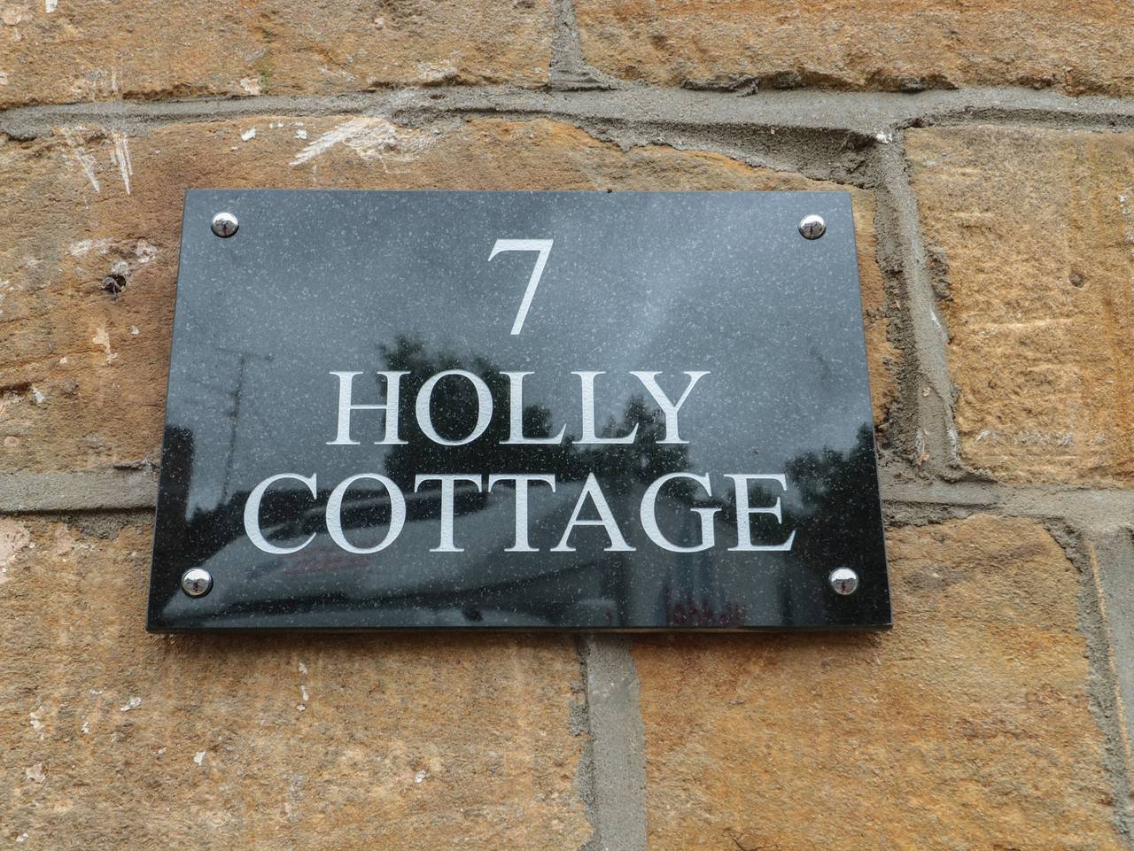 Holly Cottage in West Coker, Somerset