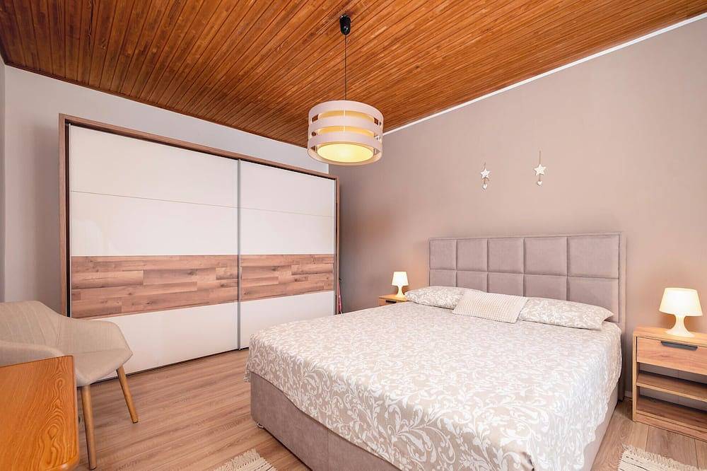 Apartamento entero, Precioso apartamento de 2 dormitorios. in Rabac, Labin-Rabac
