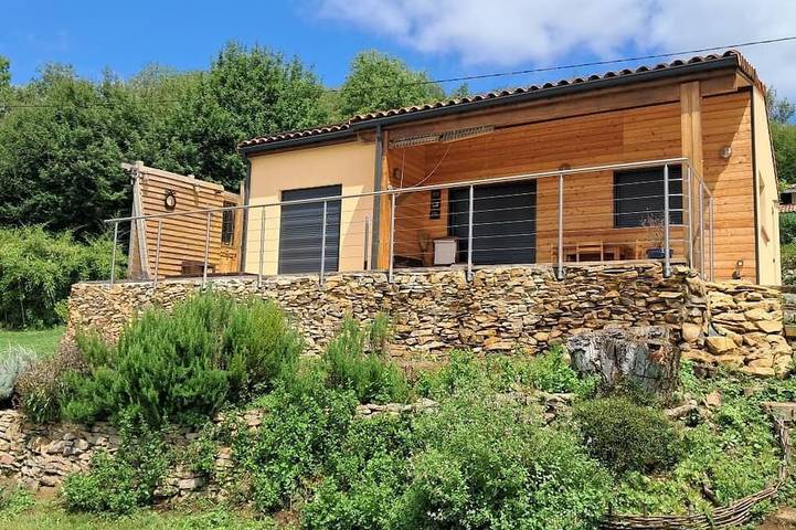 Location de vacances pour 2 personnes, avec jardin et jacuzzi dans Ausseing