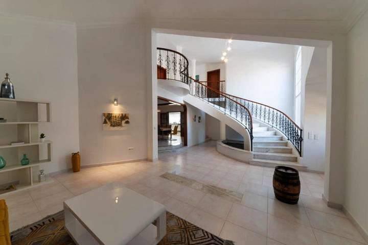 Location de vacances pour 9 personnes, avec Balcon et Terrasse ainsi que Jardin et Vue à Paul Do Mar - 3