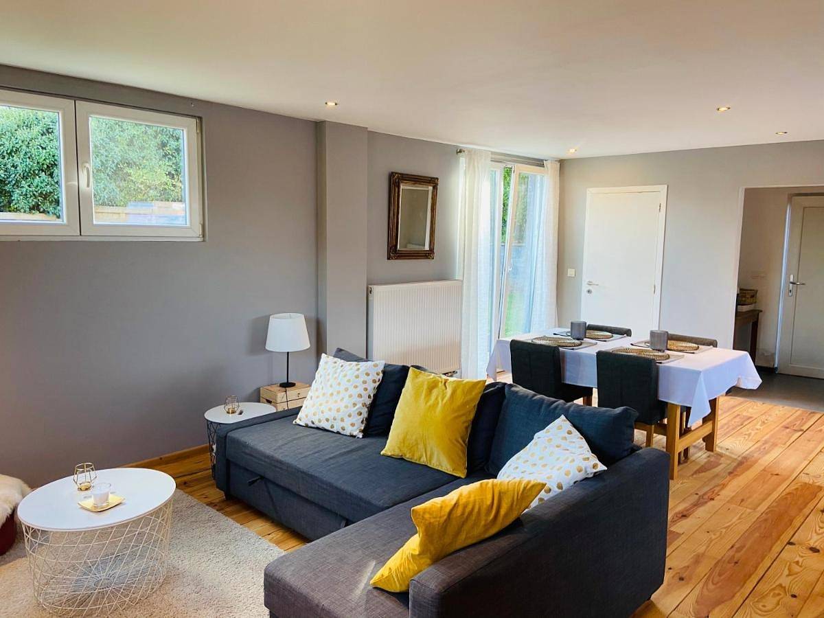 Two-Bedroom House in Hoeilaart, Vlaams-Brabant
