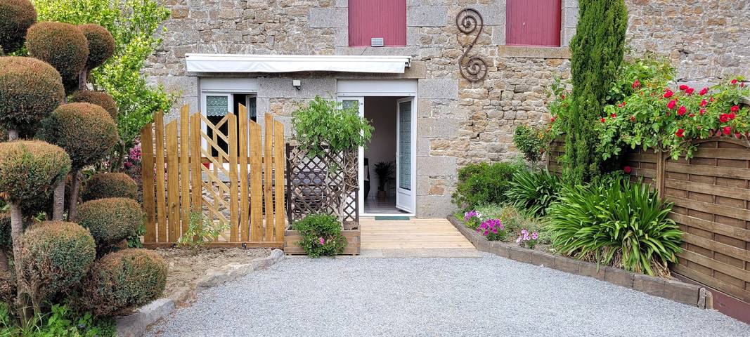 Gîte pour 4 personnes, avec jardin et terrasse - 1