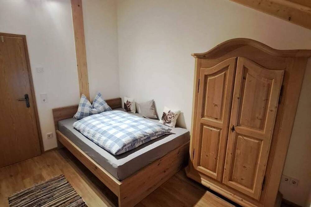 Ferienwohnung Hörnleblick, Solleder - Ferienwohnung Hörnleblick in Unterammergau, Bayerische Alpen