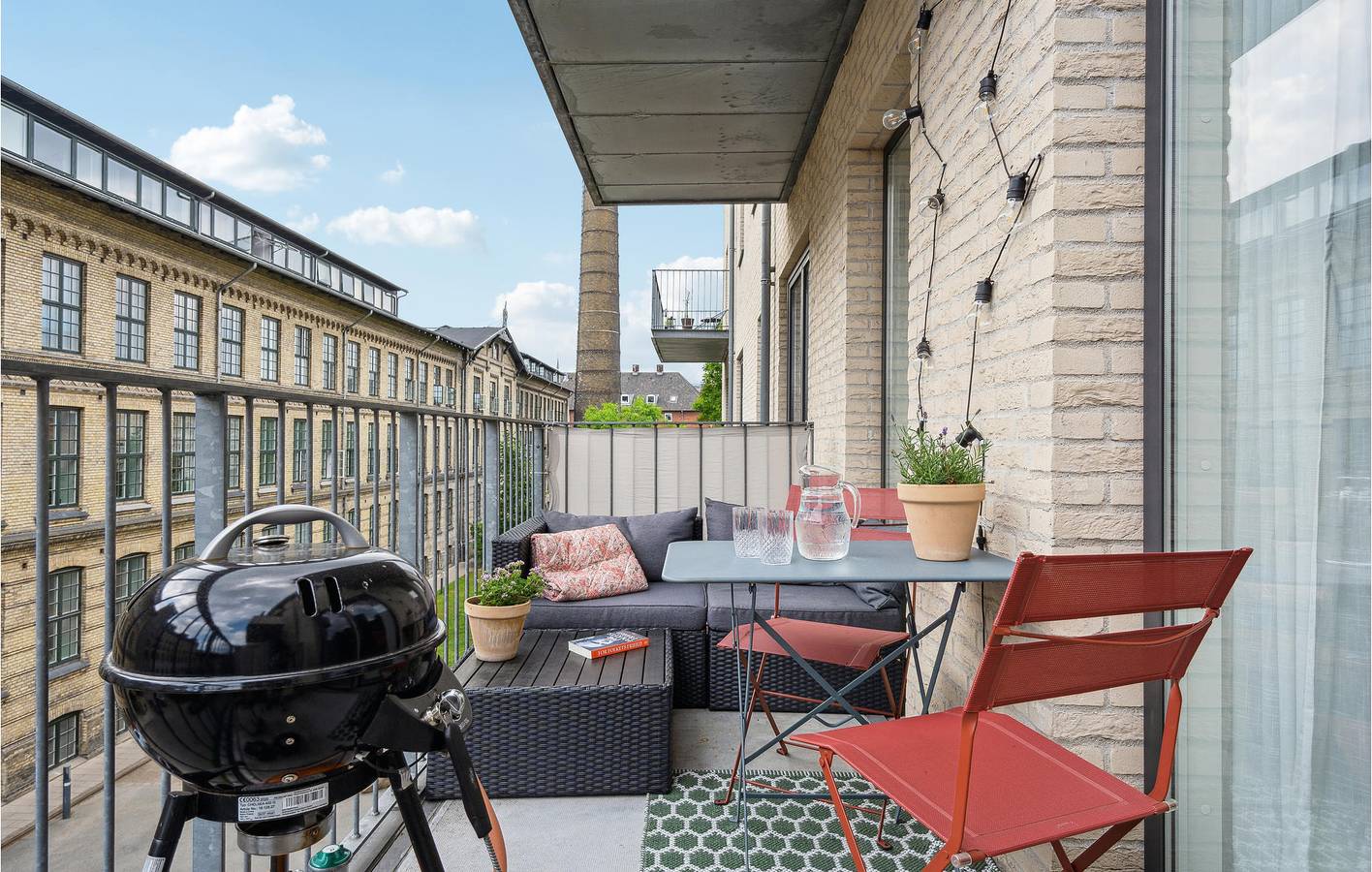 Entire holiday apartment, Holiday apartment for 6 people with terrace in Frederiksberg, Copenhagen