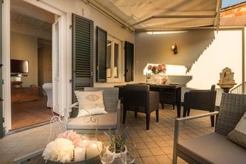 Apartment for 4 People in Lucca, Lucca Province, Photo 4