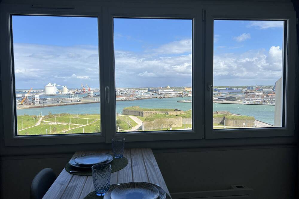 Ganze Wohnung, La Marina-Studio-Ensuite Bad-Hafenblick in Calais, Calais und Umgebung
