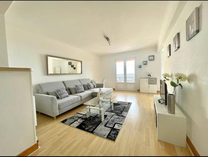 Gîte pour 2 personnes, avec terrasse et vue dans Office De Tourisme De Grasse - 2