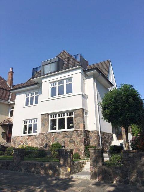 Ferienwohnung für 2 Personen, mit Balkon und Terrasse sowie Garten und Ausblick in Kiel