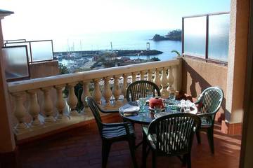 Gîte pour 6 personnes, avec terrasse ainsi que jardin et piscine, animaux acceptés dans Port de la Figueirette