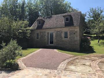 Gîte pour 4 personnes, avec jardin à Graye-sur-Mer