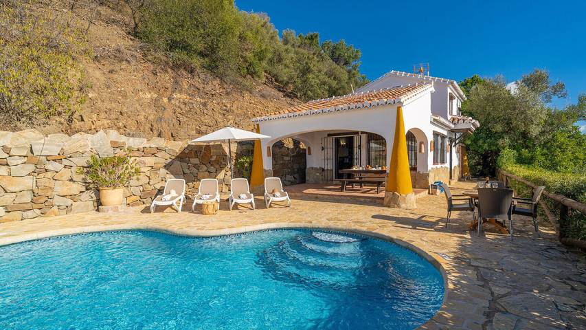 Finca für 4 Personen, mit Balkon/Terrasse und Pool in Cómpeta - 3