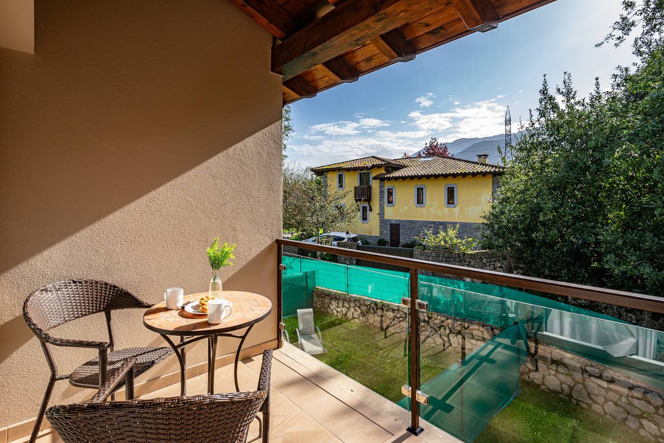 Appartement entier, Appartement '2 Plazas 3 Ballota Sin Jardin B' avec vue montagne, terrasse privée et balcon in Llanes, Côte Cantabrique