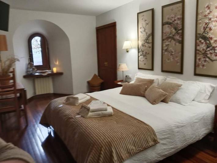 Casa rural para 19 personas, con Balcón y Terraza además de Jardín y Vistas en el País Vasco
