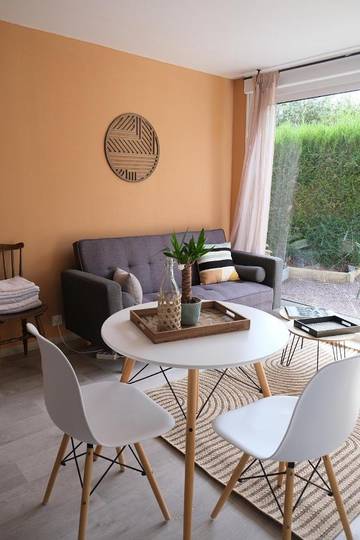 Gîte pour 4 personnes, avec terrasse ainsi que jardin et vue, animaux acceptés dans Mesnil-en-Ouche