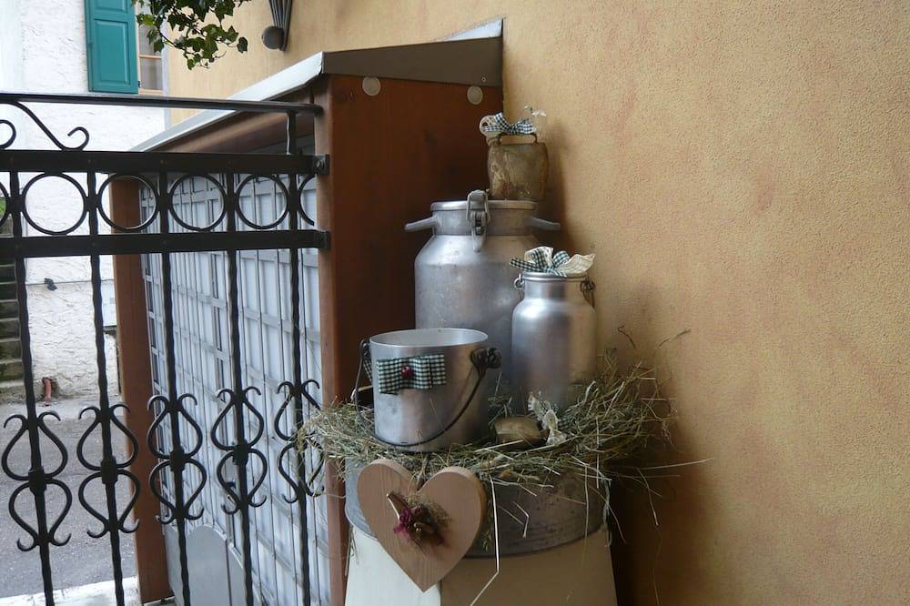 Apartments \"At the Emperor's Lodge\" in Levico Terme, Caldonazzosee