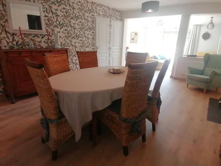 Location de vacances pour 4 personnes, avec vue ainsi que jardin et terrasse à Gavray - 4