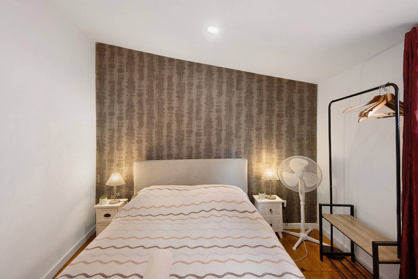 Kamer 'Duplo I' met gedeelde tuin en wifi in Porto, Porto District