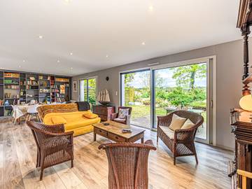 Location de vacances pour 6 personnes, avec terrasse et jardin à Bono