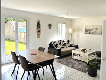 Gîte pour 4 personnes, avec terrasse et jardin à Vergeroux