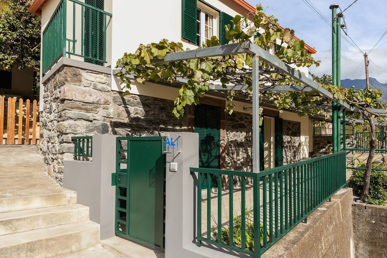 Ferienhaus 'Villa Rústica-Casa da Lurdes' mit Bergblick, Wlan, Balkon und Terrasse in Serra de Água, Madeira