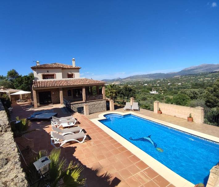 Chalet para 10 personas, con jacuzzi además de jardín y piscina en Serranía de Ronda - 2