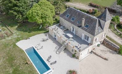 Chambre d’hôte pour 2 personnes, avec jardin et piscine à Reilhaguet