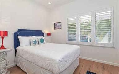 Vacation Home for 8 Guests in Lido Key, Sarasota, Picture 2