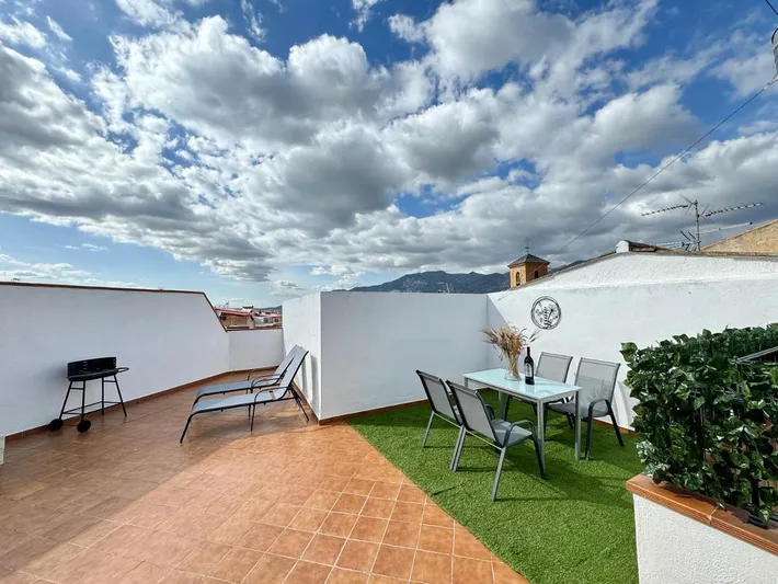 Apartamento de vacaciones para 6 personas, con vistas y terraza - 1