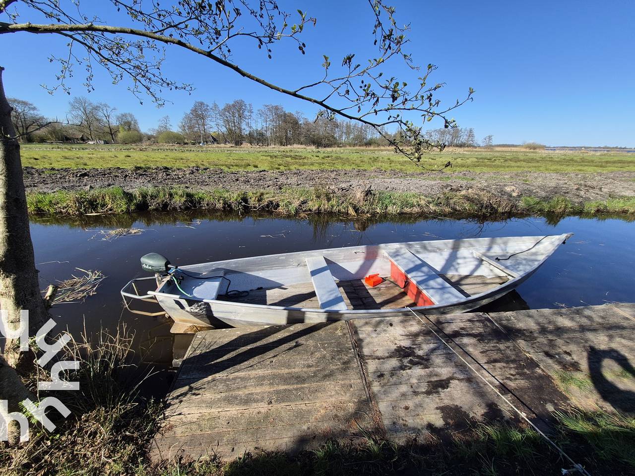 5-Personen Ferienhaus inklusive Motorboot auf dem Wasser im Herzen von Giethoorn in Giethoorn, Nationalpark Weerribben-Wieden