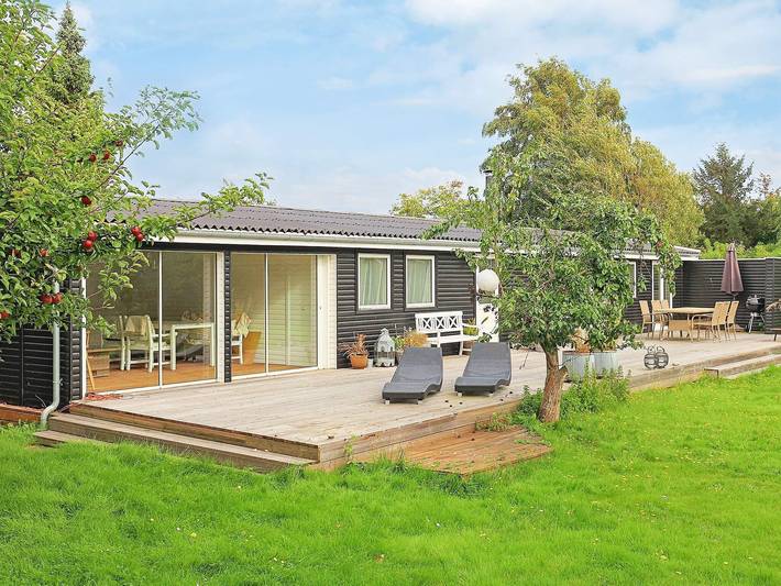 Ferienhaus für 6 Personen, mit Terrasse und Garten auf Møn