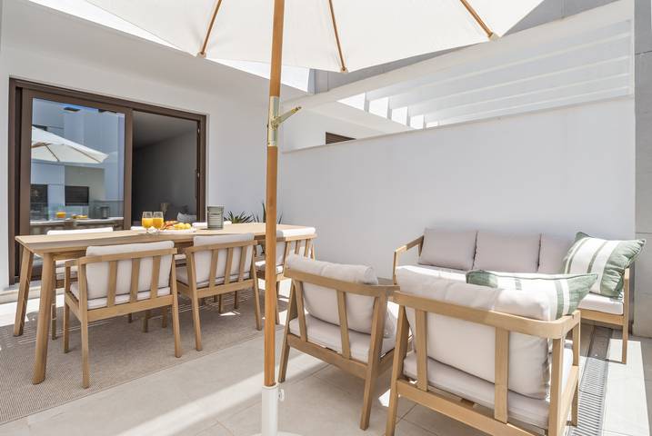Ganze Wohnung, Bayside Home in Estepona, Costa del Sol
