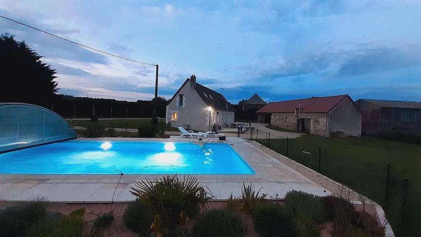 Maison d’hôte pour 4 personnes, avec Terrasse et Jardin ainsi que Piscine et Vue