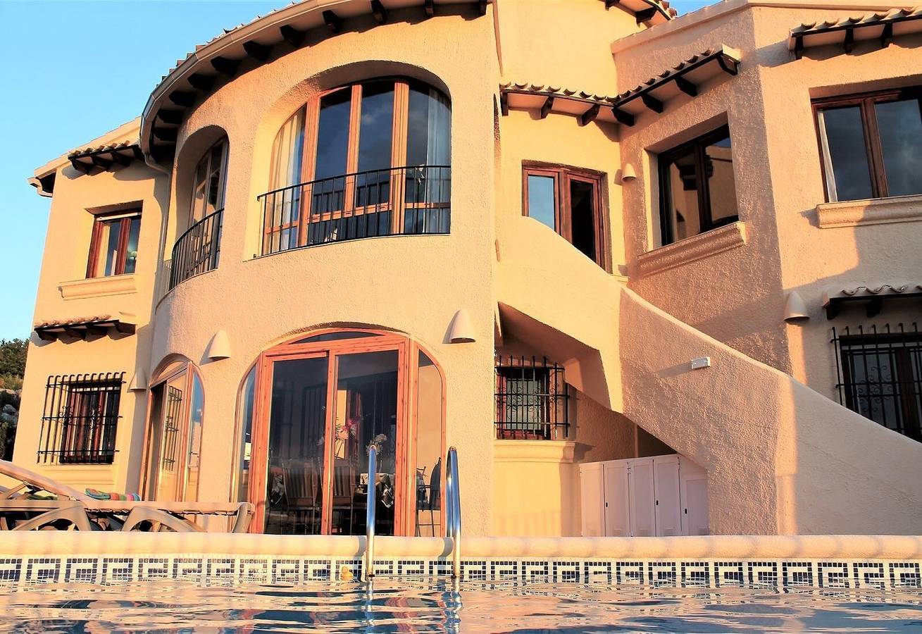 Costa - Blanca - Villa with sea views, air conditioning, Wifi and pool heating in Pego, Costa Blanca