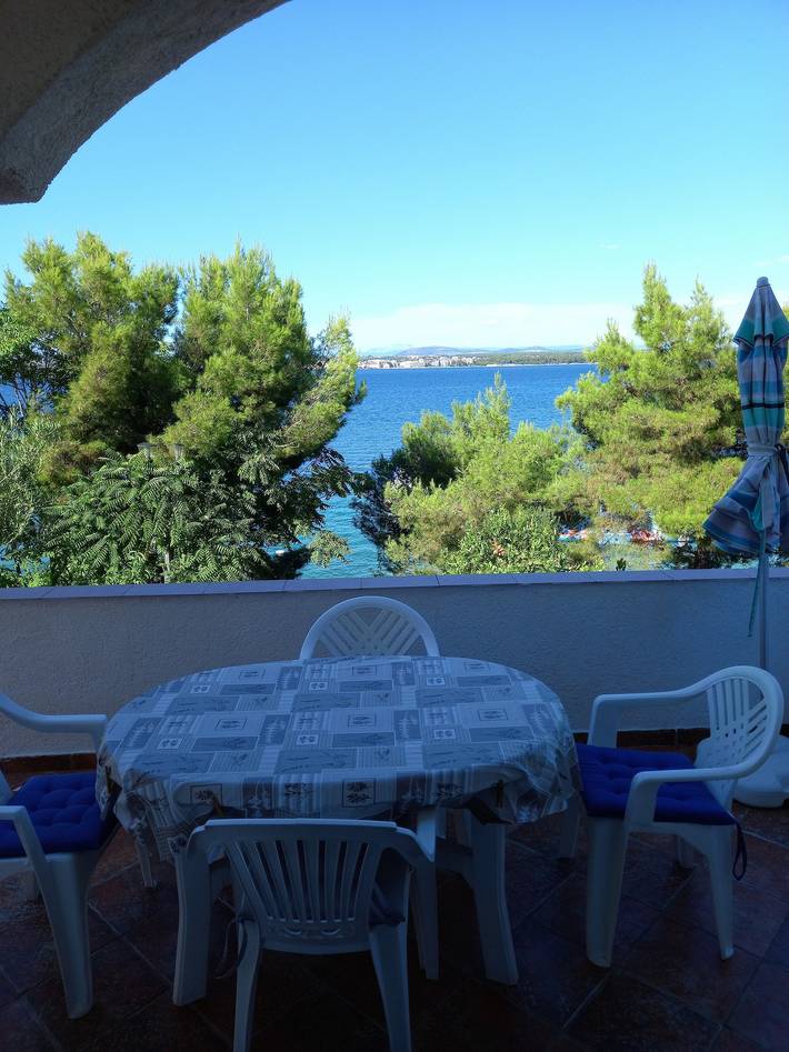 Ferienwohnung für 2 Personen, mit Balkon/Terrasse auf Pasman