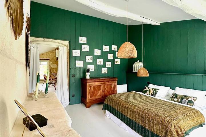 Gîte pour 14 personnes, avec jardin à La Lande-de-Fronsac - 4