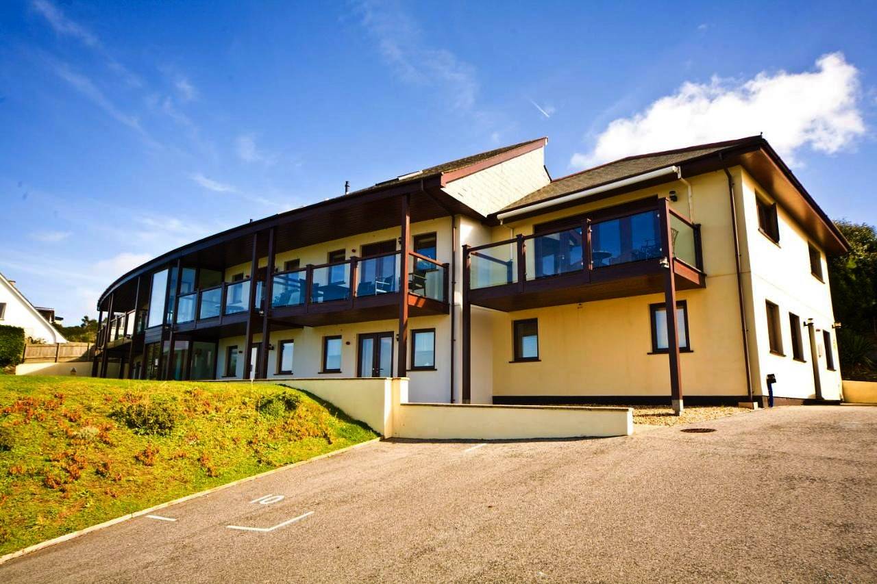 Entire apartment, Apartment with Sea View in Mawgan Porth, Cornwall