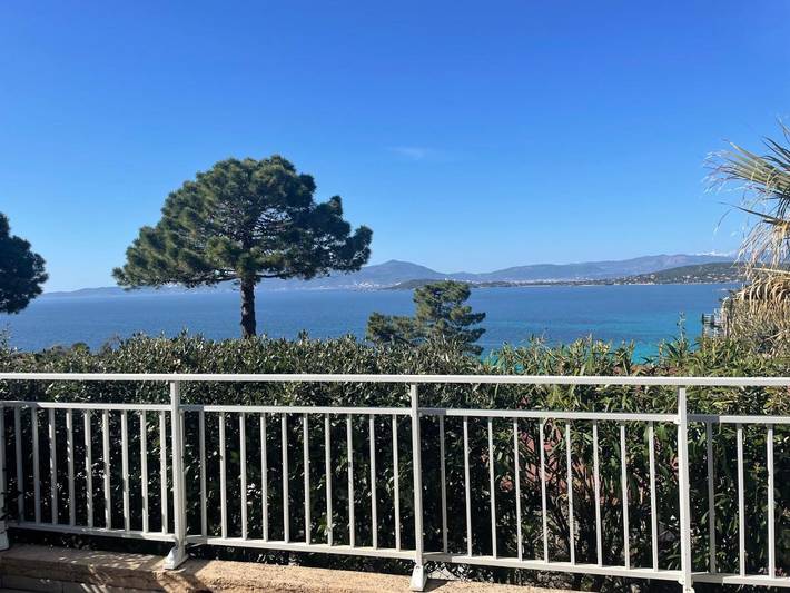 Location de vacances pour 8 personnes, avec jardin et vue dans Plage de Mare e Sole - 4