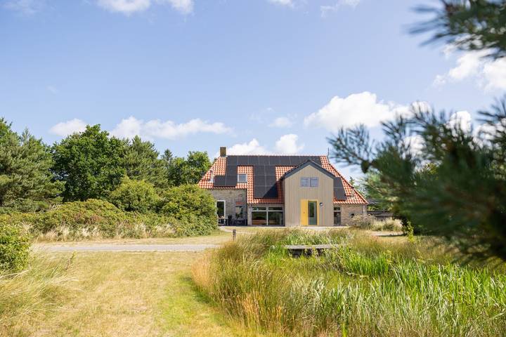Natuurhuisje voor 8 personen, with Tuin and Zwembad as well as Sauna in Nederlandse waddeneilanden