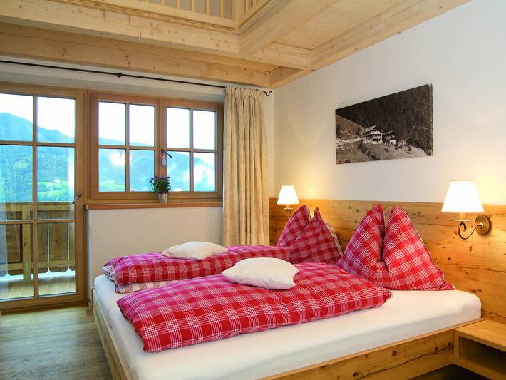 Ferienwohnung für 3 Personen, mit Balkon und Terrasse sowie Garten und Pool in Zell am See - 4