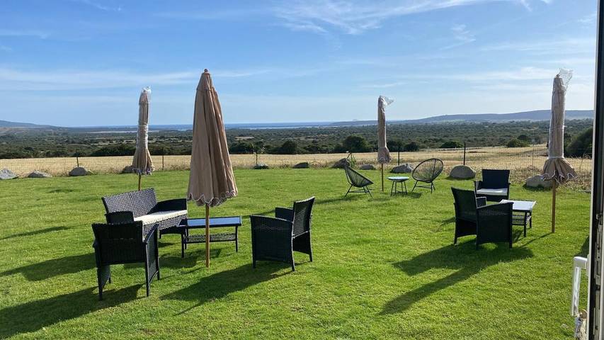 Gîte pour 2 personnes, avec terrasse et jardin à Sant'Anna Arresi - 2