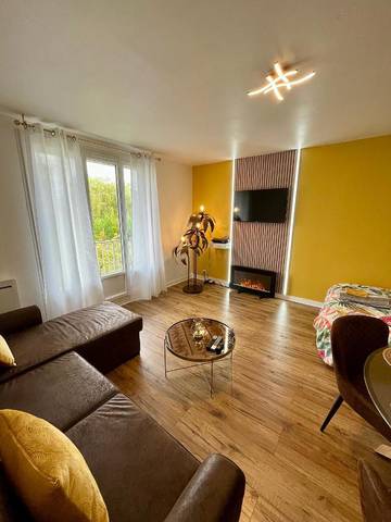 Gîte pour 4 personnes, avec balcon à Bar-sur-Aube