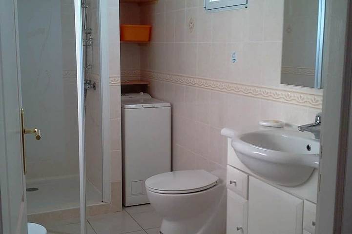 Appartement entier, Gîte à Cambo-Les-Bains : 2 pièces climatisé tt confort - vue panoramique. in Cambo-les-Bains, Région de Bayonne