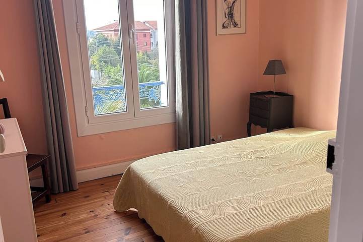Appartement entier, Appartement de charme 100m² bien situé à Bayonne in Bayonne, Région de Bayonne